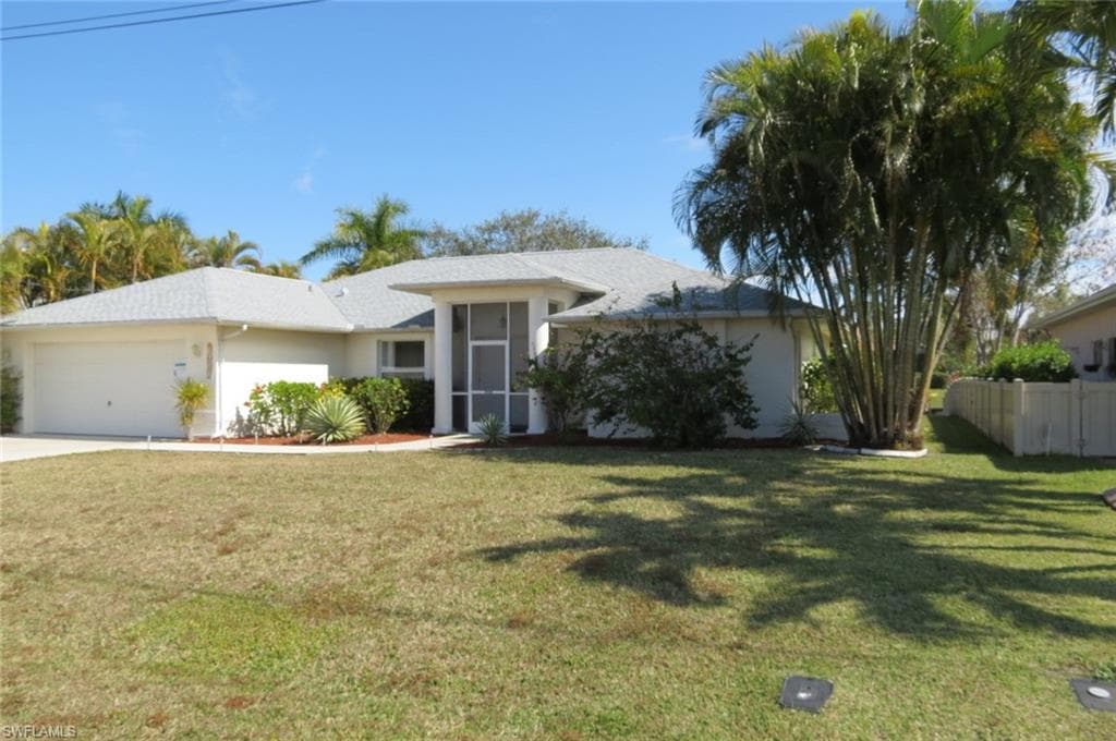 2201 SE 5th AVE CAPE CORAL, FL 33990