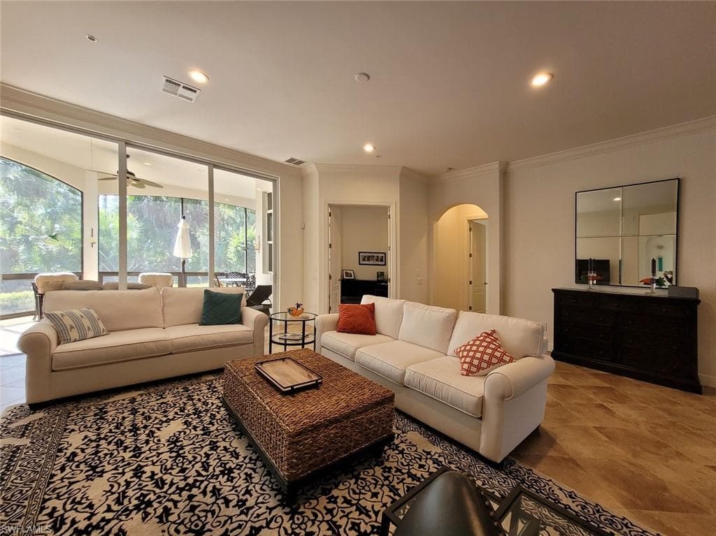 28540 Calabria CT 101 NAPLES, FL 34110