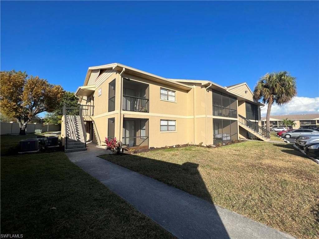 5327 Summerlin RD 2713 FORT MYERS, FL 33919