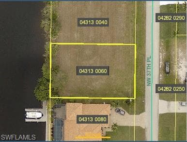 1652 NW 37th PL CAPE CORAL, FL 33993