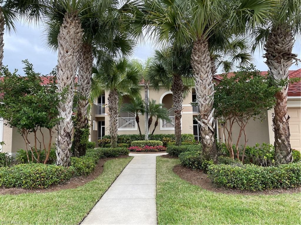 2840 Cypress Trace CIR 1922 NAPLES, FL 34119