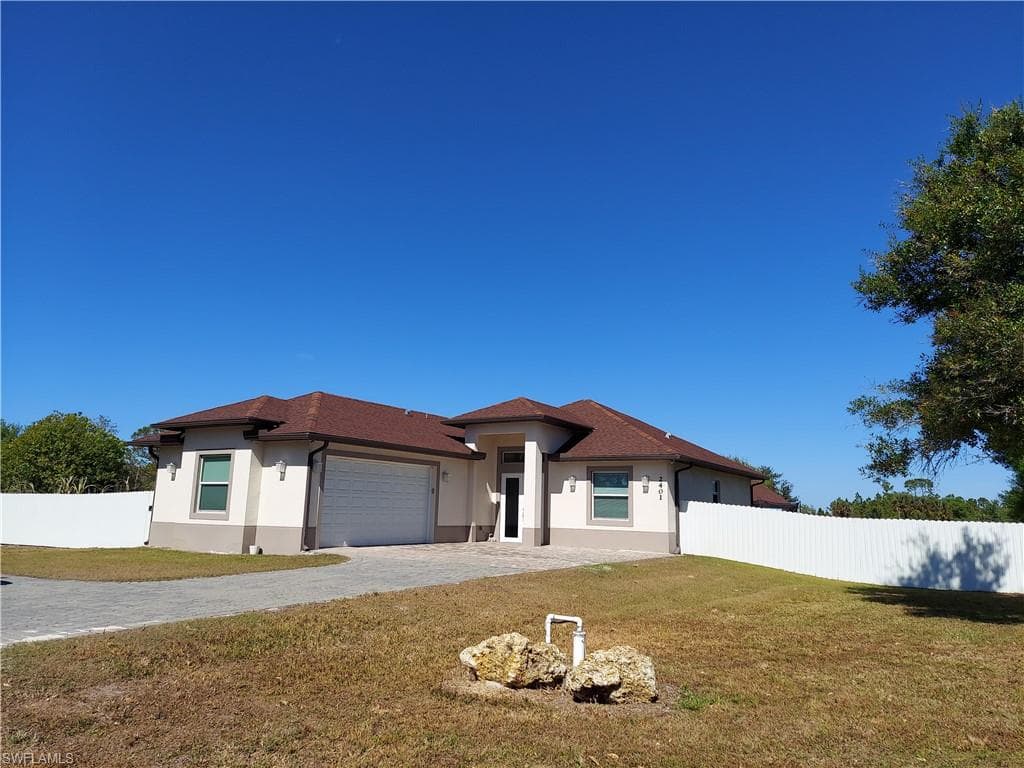 2401 72nd AVE NE NAPLES, FL 34120
