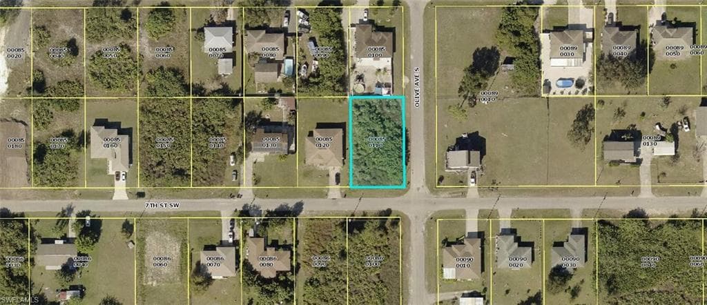 3202 7th ST SW LEHIGH ACRES, FL 33976