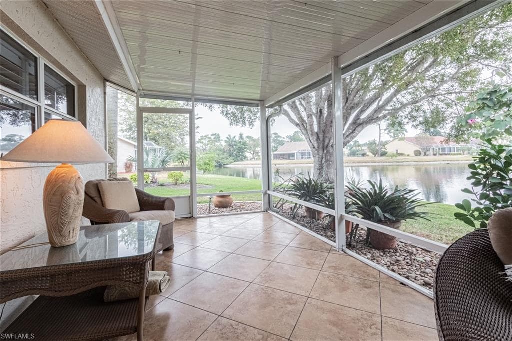109 Tanglewood CT NAPLES, FL 34113