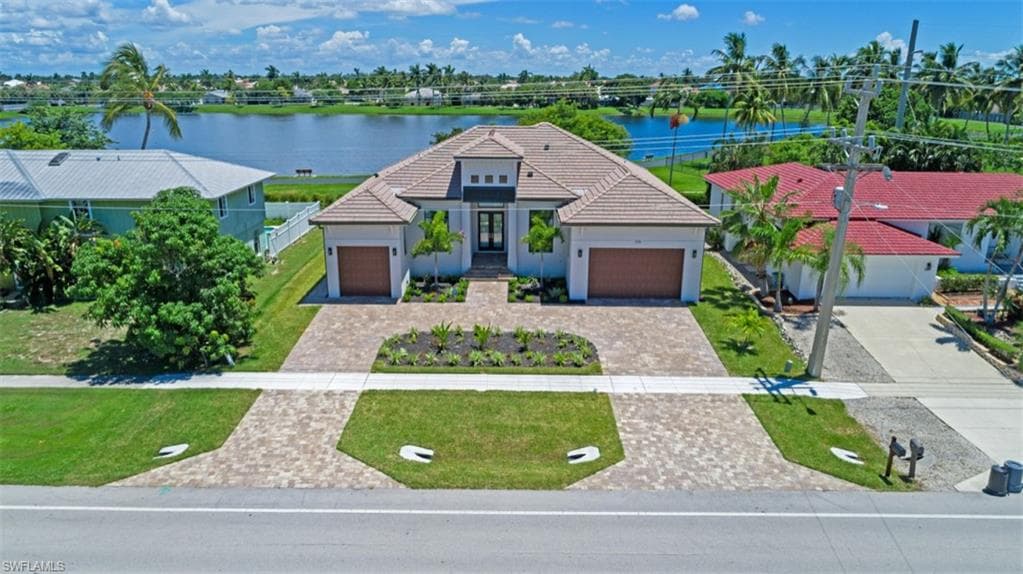 375 Heathwood DR MARCO ISLAND, FL 34145
