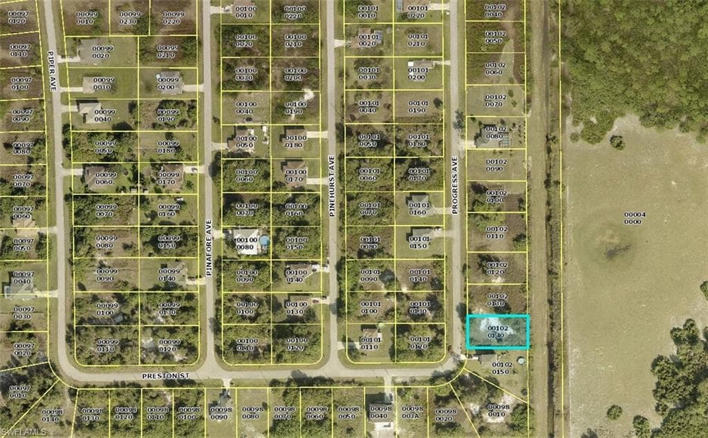 435 Progress AVE LEHIGH ACRES, FL 33974