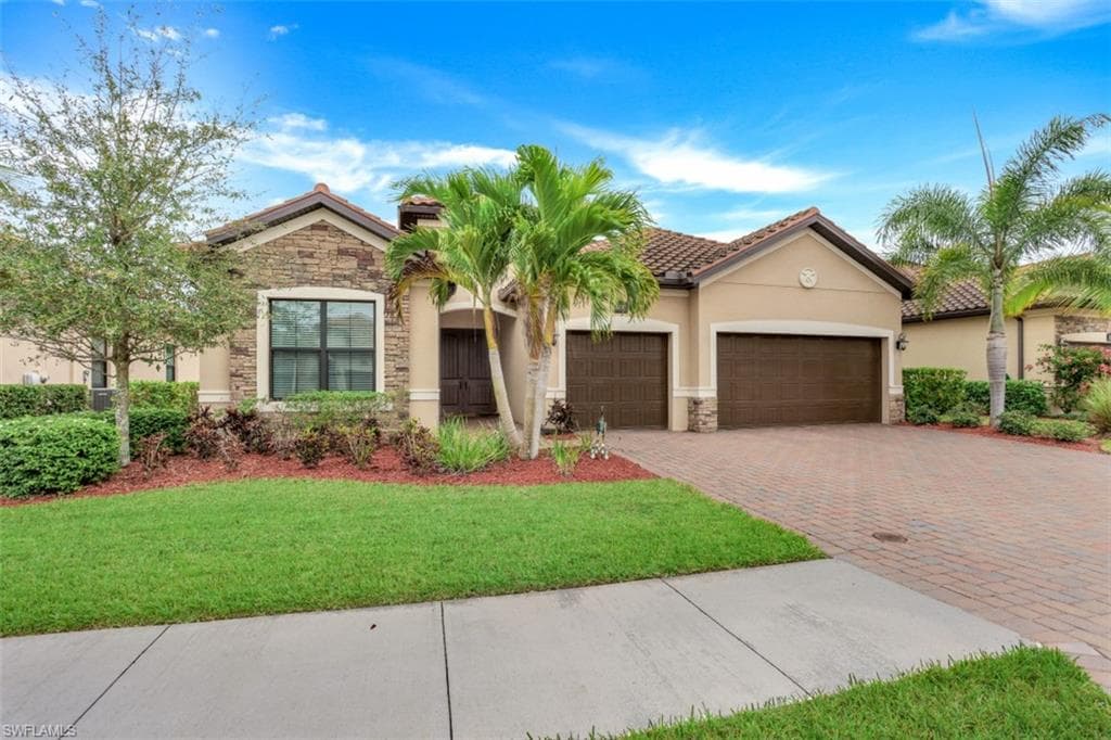 28087 Kerry CT BONITA SPRINGS, FL 34135