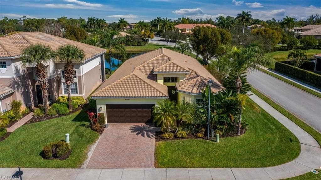 6827 Del Mar TER NAPLES, FL 34105