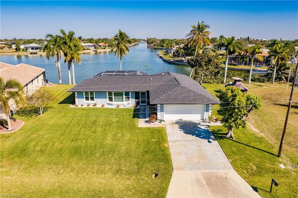 305 SE 9th AVE CAPE CORAL, FL 33990