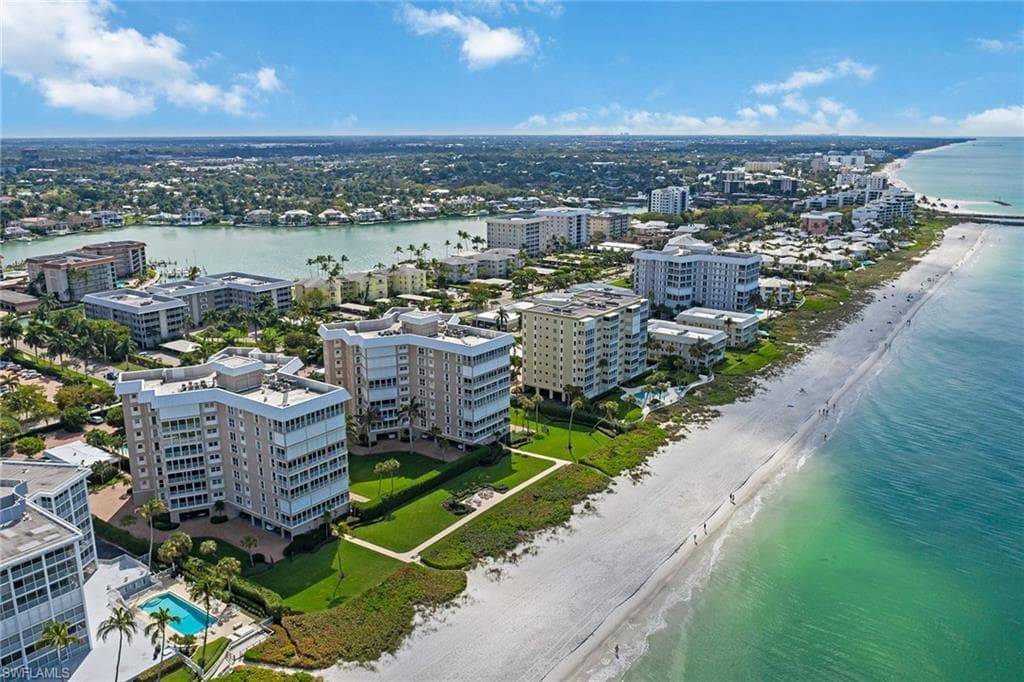2905 Gulf Shore BLVD N N7N NAPLES, FL 34103