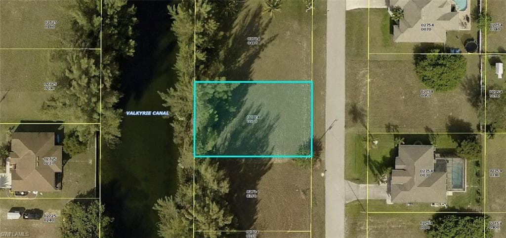 2210 NW 2nd AVE CAPE CORAL, FL 33993