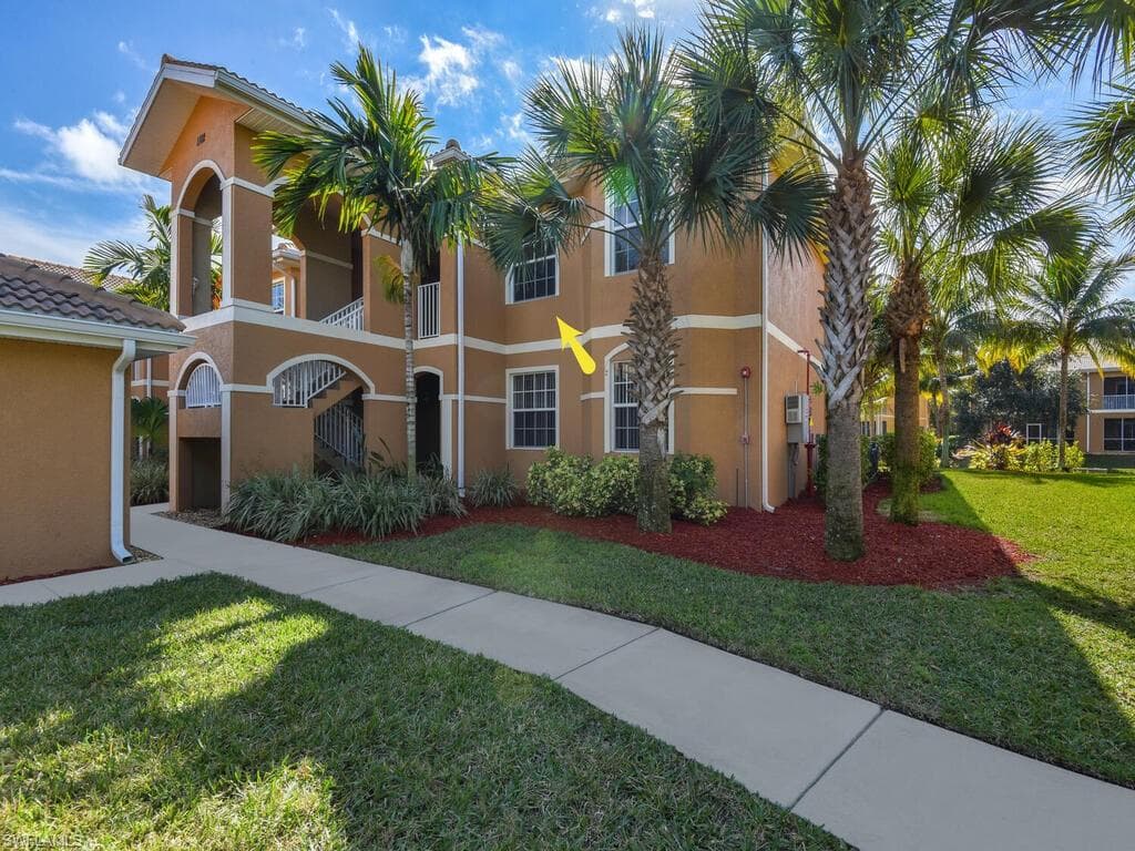 1102 Winding Pines CIR 208 CAPE CORAL, FL 33909
