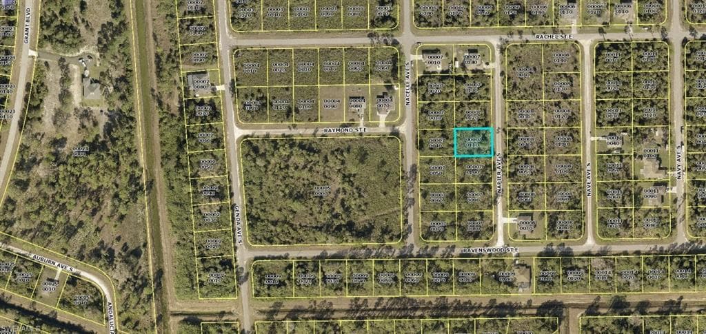 130 Napier AVE S LEHIGH ACRES, FL 33974