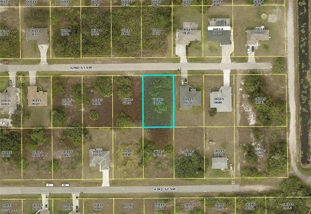 2507 42nd ST SW LEHIGH ACRES, FL 33976