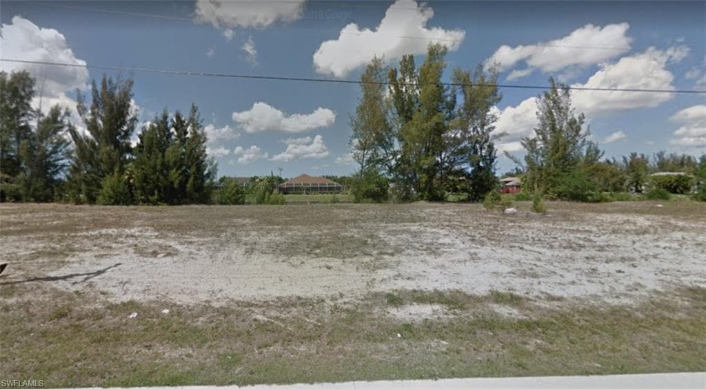 2324 SW 20th AVE CAPE CORAL, FL 33991