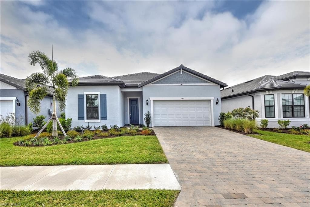 1980 Yellowfin CIR NAPLES, FL 34114