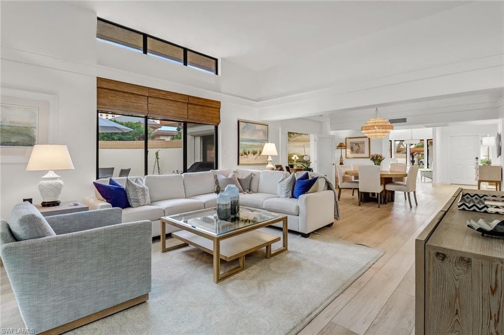 6750 Pelican Bay BLVD 1101 NAPLES, FL 34108