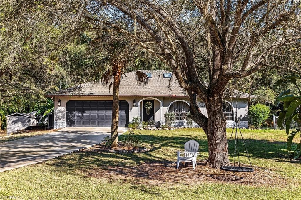 4711 Long Lake DR FORT MYERS, FL 33905