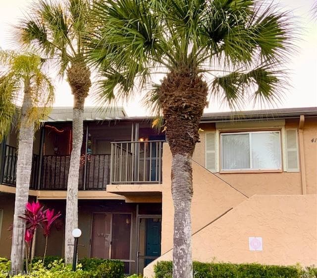 4140 Looking Glass LN 3812. #4 NAPLES, FL 34112