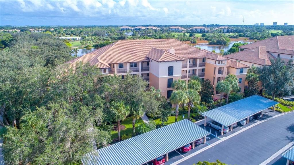 20810 Hammock Greens LN 302 ESTERO, FL 33928