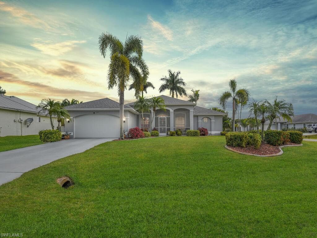 5313 SW 27th PL CAPE CORAL, FL 33914