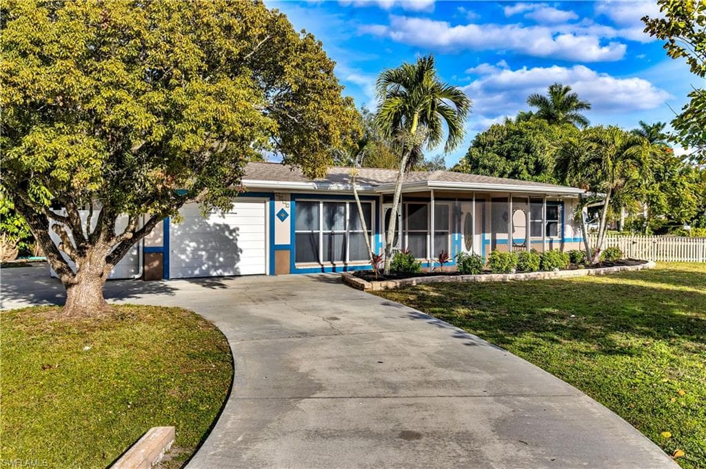 1417 Charles RD FORT MYERS, FL 33919