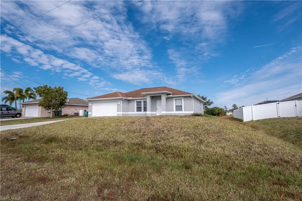 3909 16th AVE CAPE CORAL, FL 33909