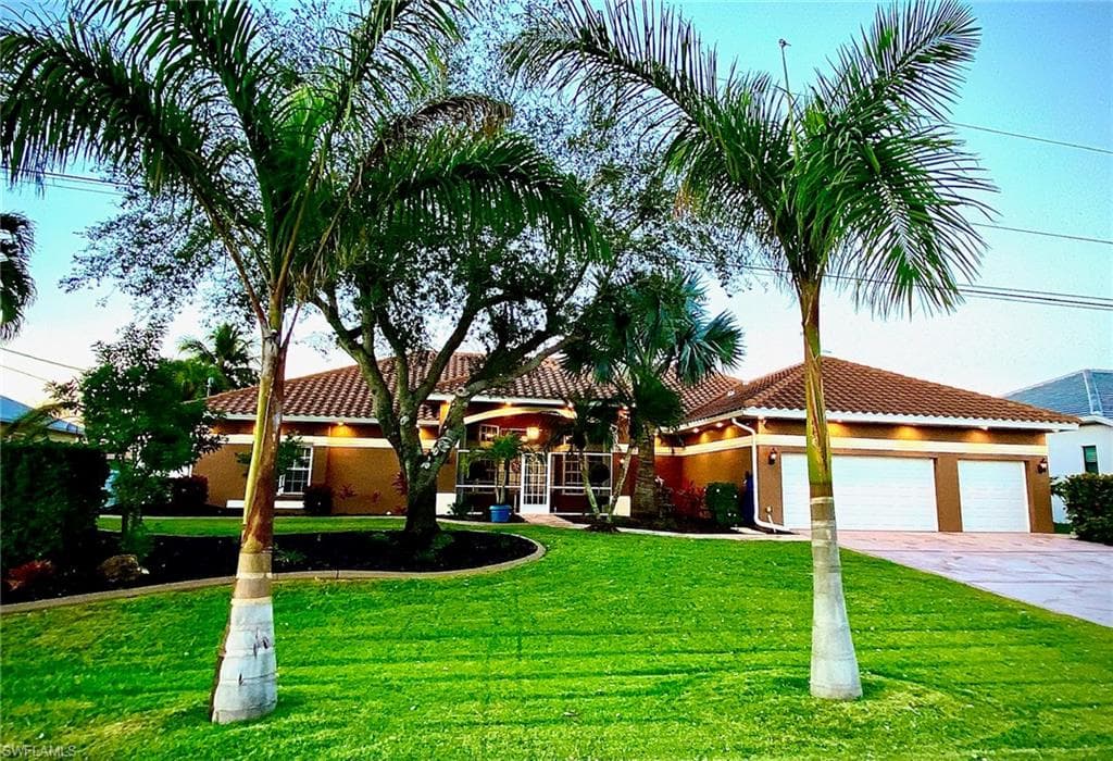2813 SW 43rd LN CAPE CORAL, FL 33914