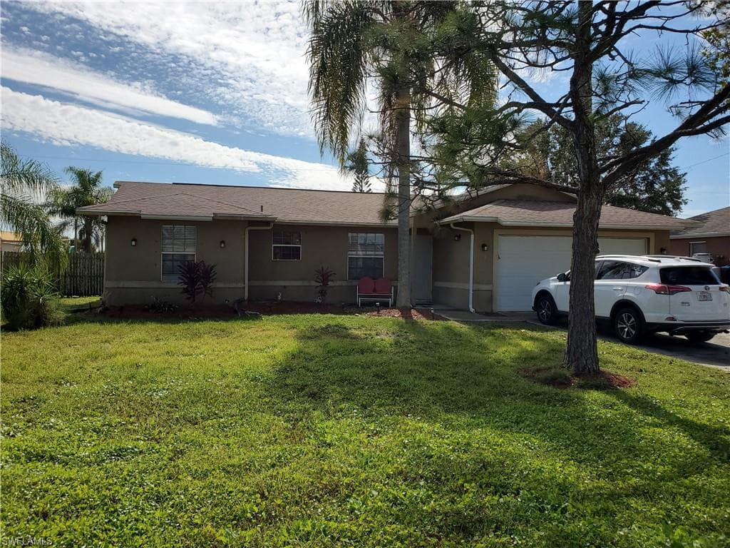 212 NW 11th ST CAPE CORAL, FL 33993