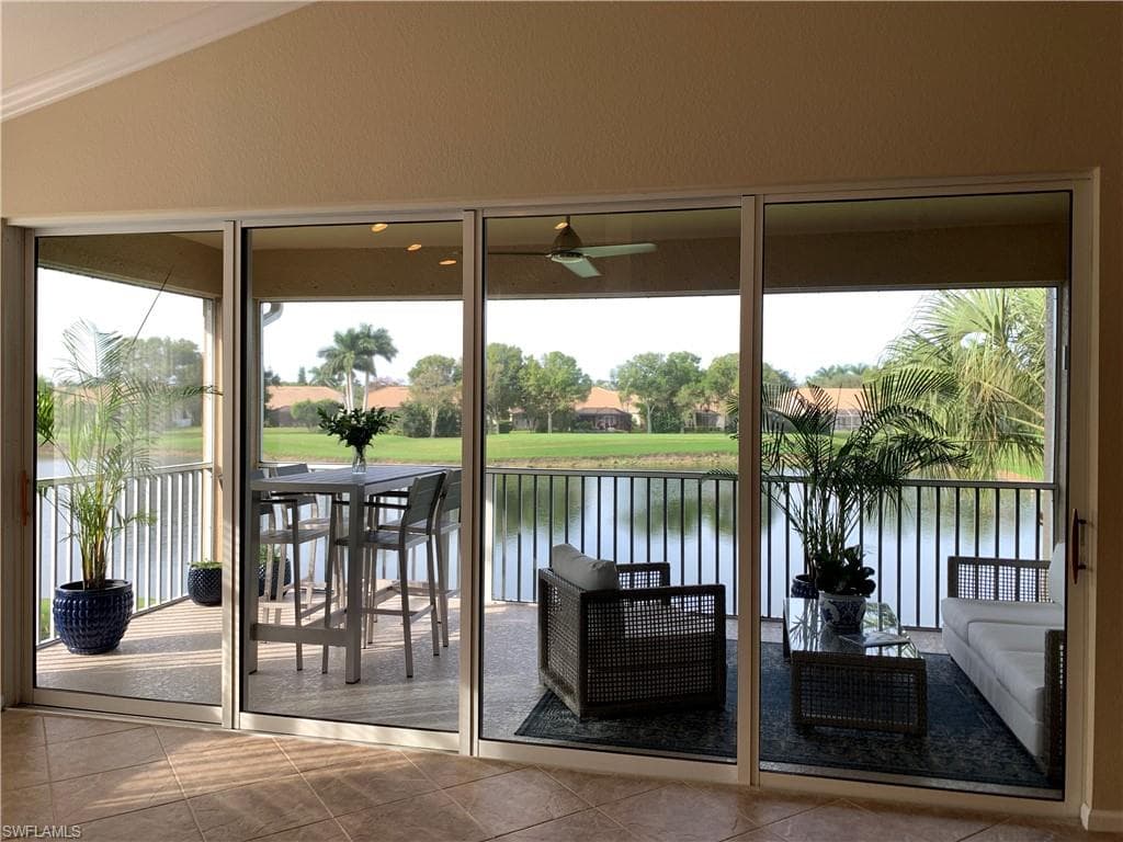 6815 Ascot DR 201 NAPLES, FL 34113