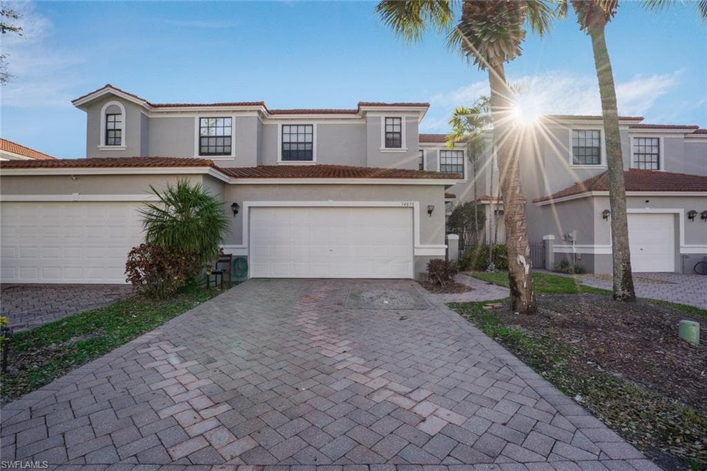 14858 PINNACLE PL 51 NAPLES, FL 34119