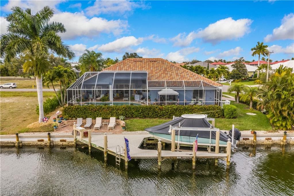 1097 Cottonwood CT MARCO ISLAND, FL 34145