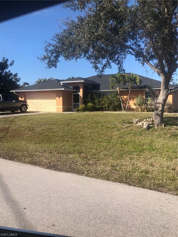 2325 SE 15th TER CAPE CORAL, FL 33990