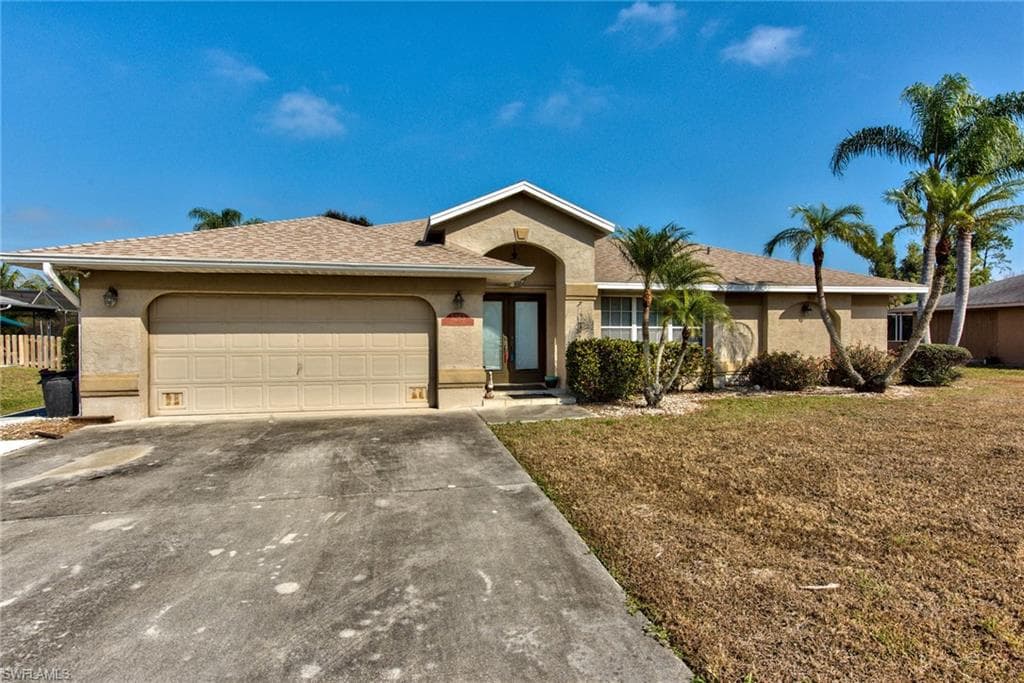 5283 Maple LN NAPLES, FL 34113