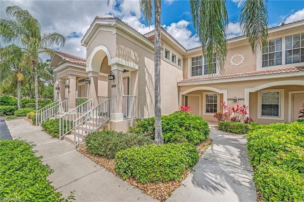 9209 Spring Run BLVD 2005 ESTERO, FL 34135