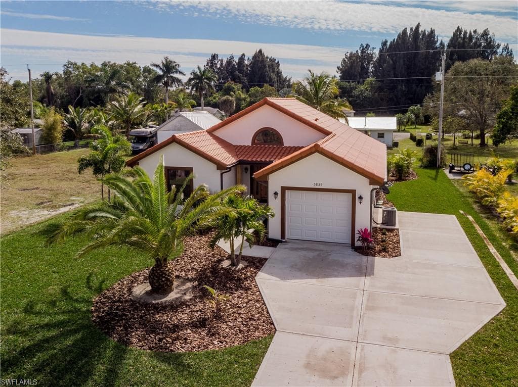 5839 Bonita RD BOKEELIA, FL 33922