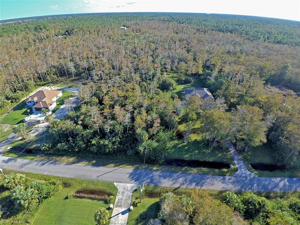 37th Ave NE NAPLES, FL 34120