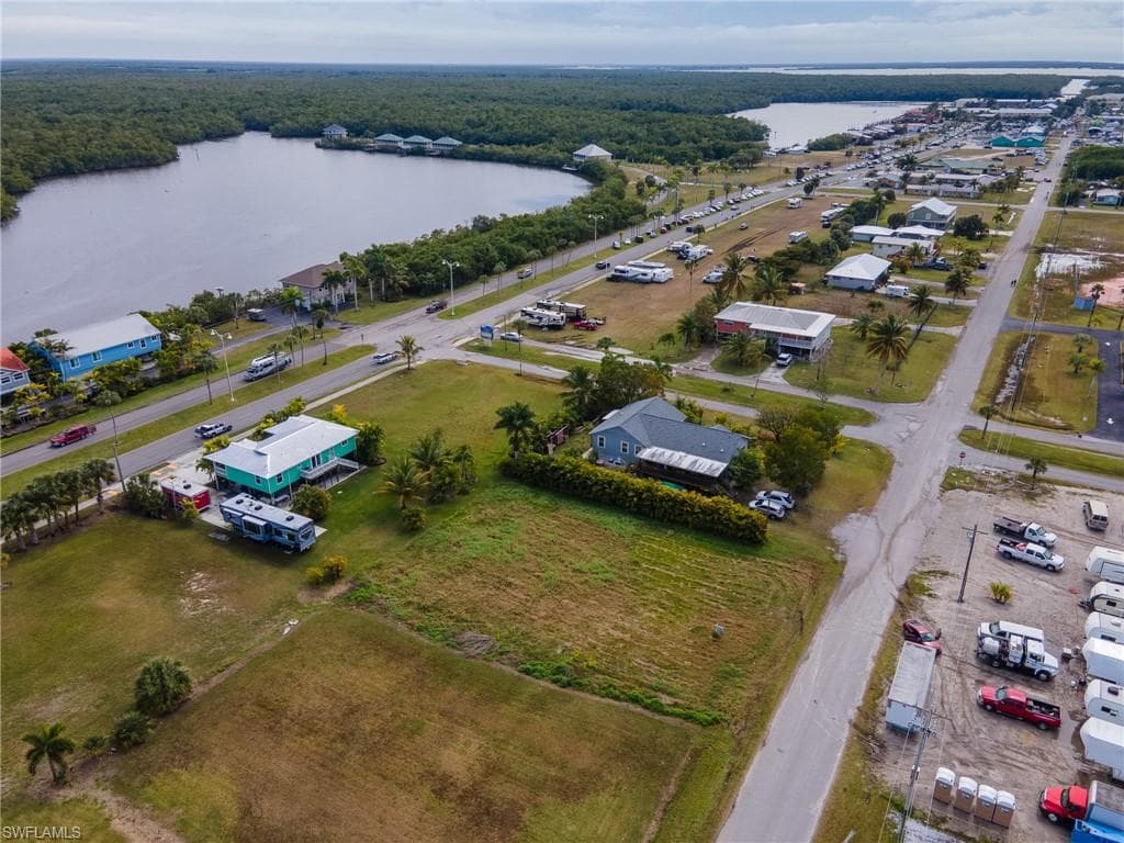 504 Buckner AVE N EVERGLADES CITY, FL 34139