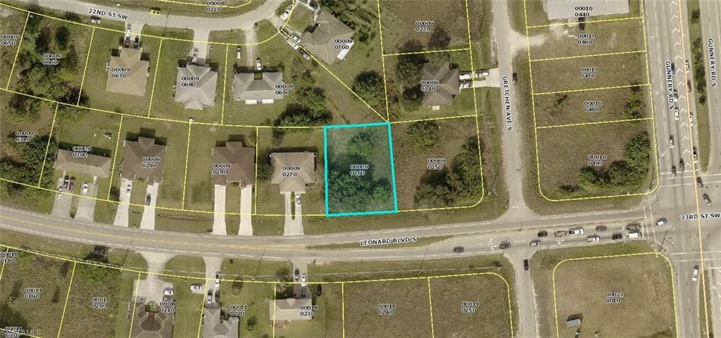 4410 Leonard BLVD S LEHIGH ACRES, FL 33973