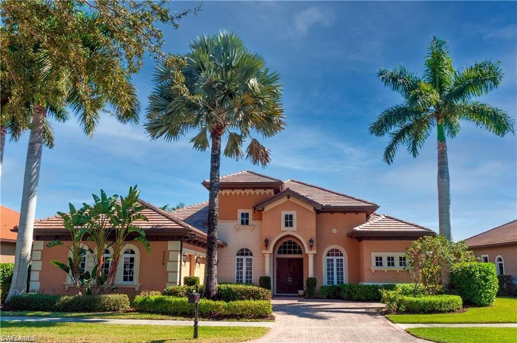 9039 Shenendoah CIR NAPLES, FL 34113