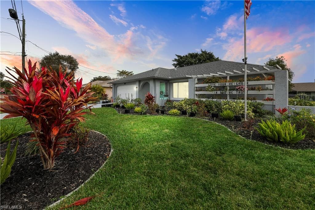 901 SW 6th CT CAPE CORAL, FL 33991