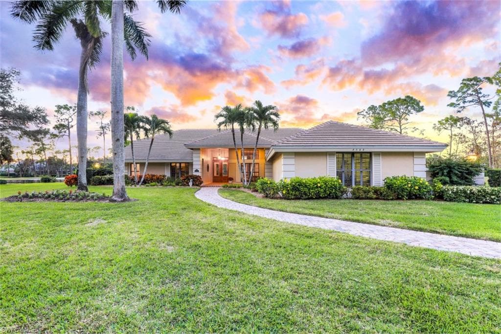 4588 OAK LEAF DR NAPLES, FL 34119
