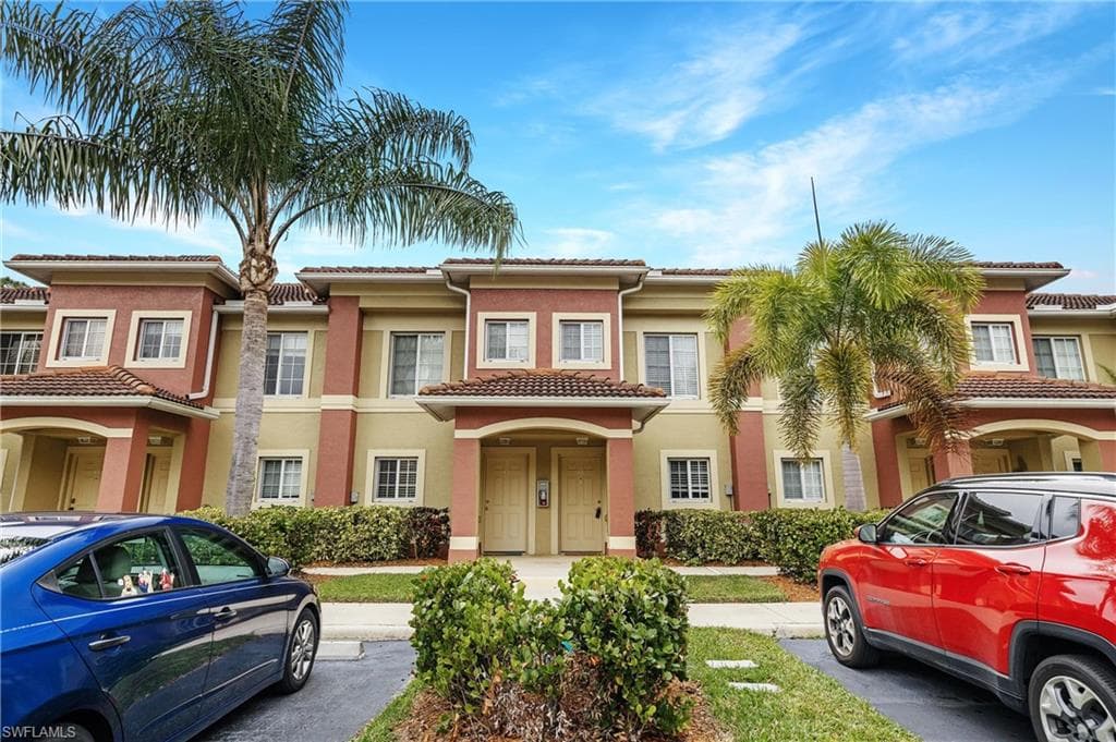 9400 Ivy Brook RUN 106 FORT MYERS, FL 33913