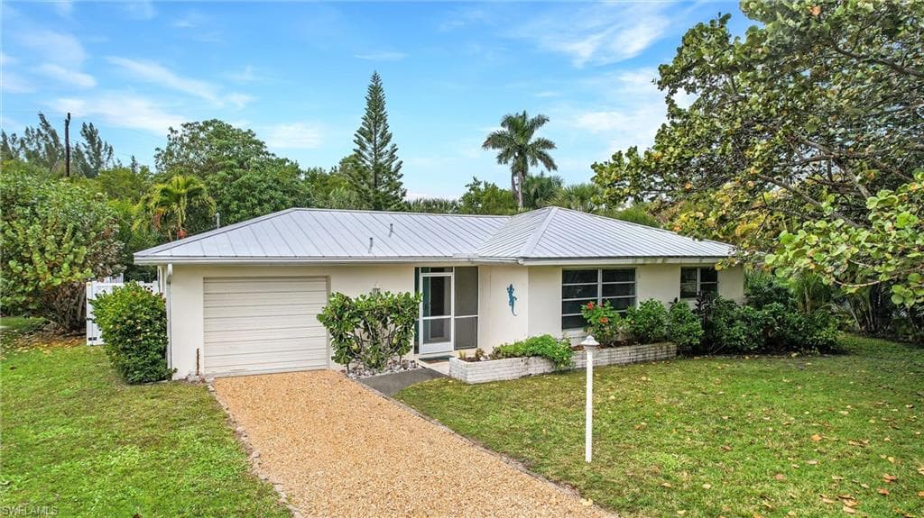 320 Palm Lake DR SANIBEL, FL 33957