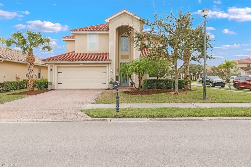 1966 Fairmont LN NAPLES, FL 34120