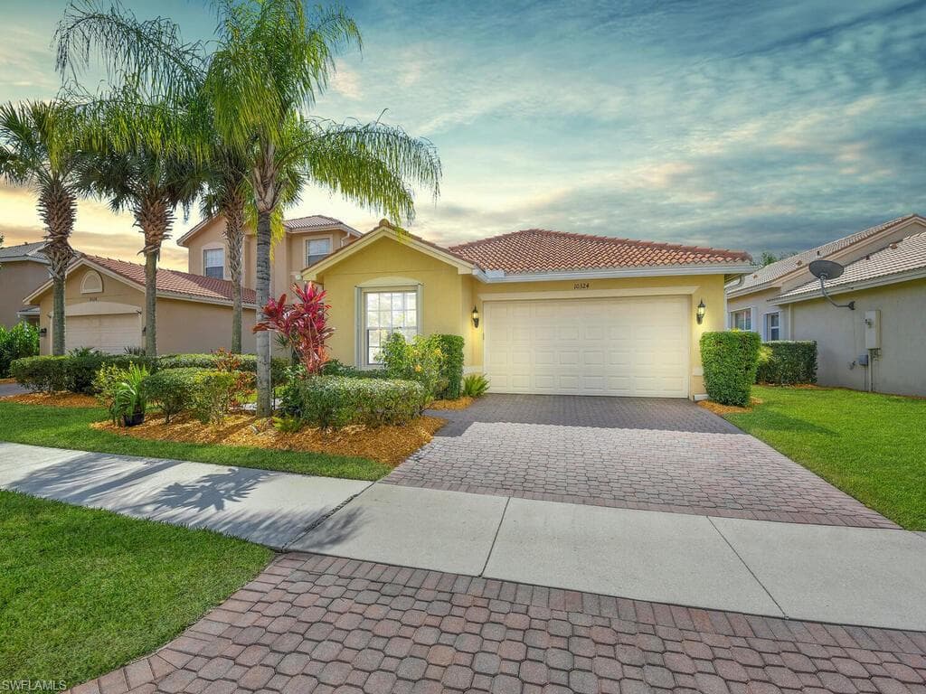 10324 Barberry LN FORT MYERS, FL 33913