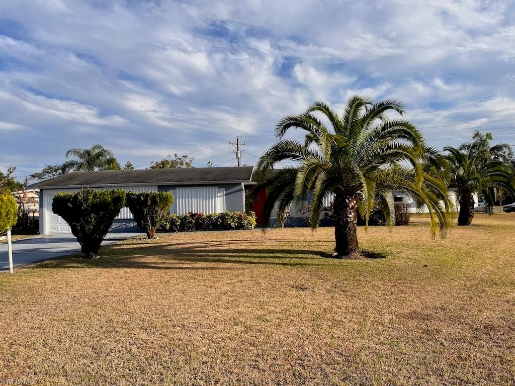 1006 E Bougainvillea RD LEHIGH ACRES, FL 33936