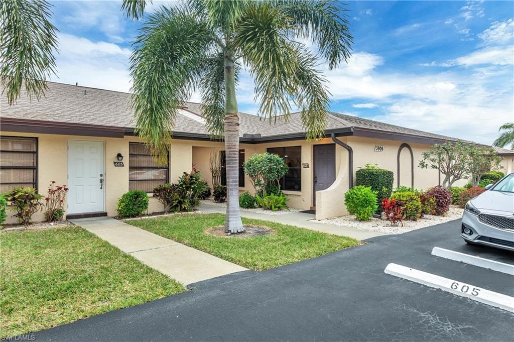 3906 SE 11th PL 607 CAPE CORAL, FL 33904