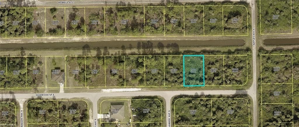 1247 Boxwood ST E LEHIGH ACRES, FL 33974