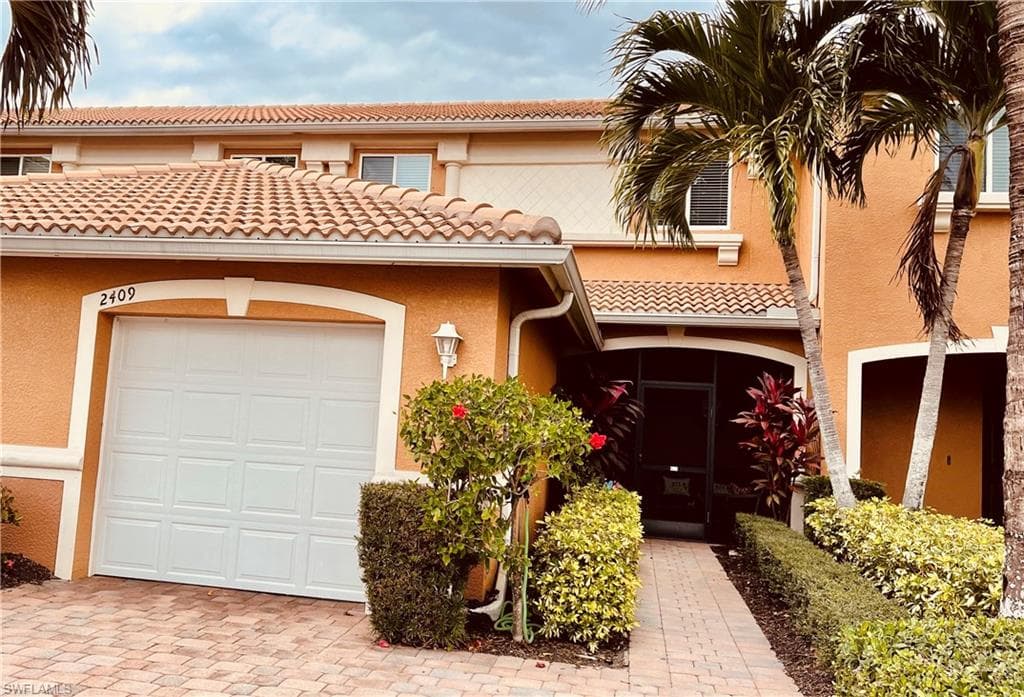 2409 Laurentina LN CAPE CORAL, FL 33909